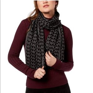 Michael Kors scarf